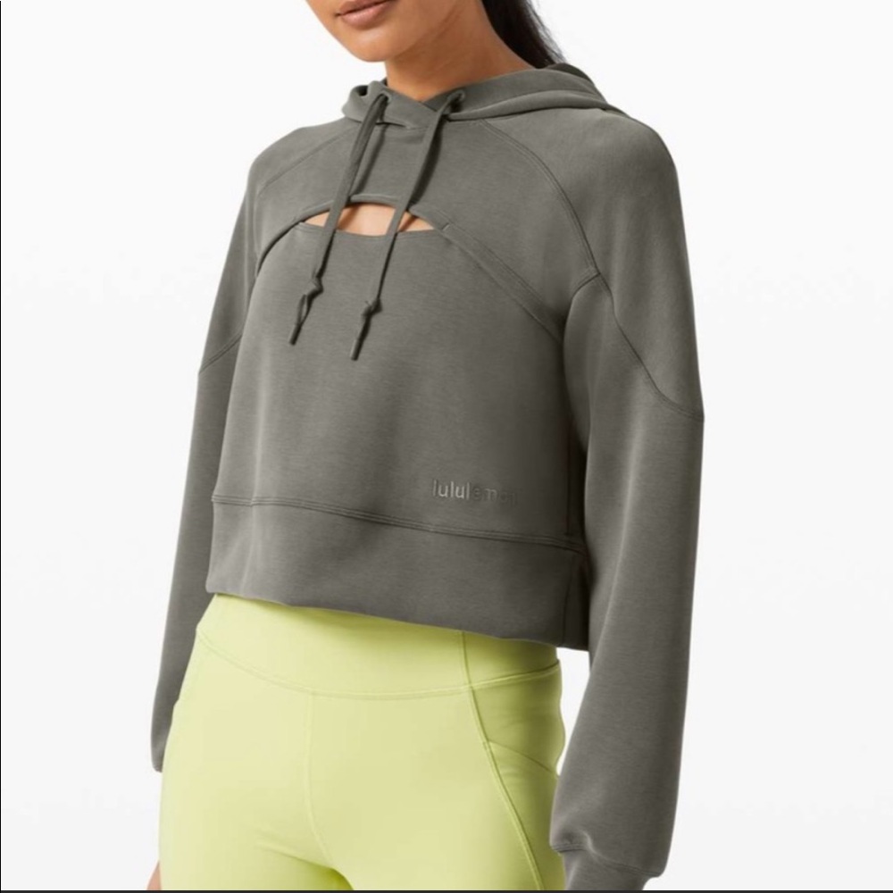 Lululemon Get Centred Crop Hoodie Sz 4, Grey Sage